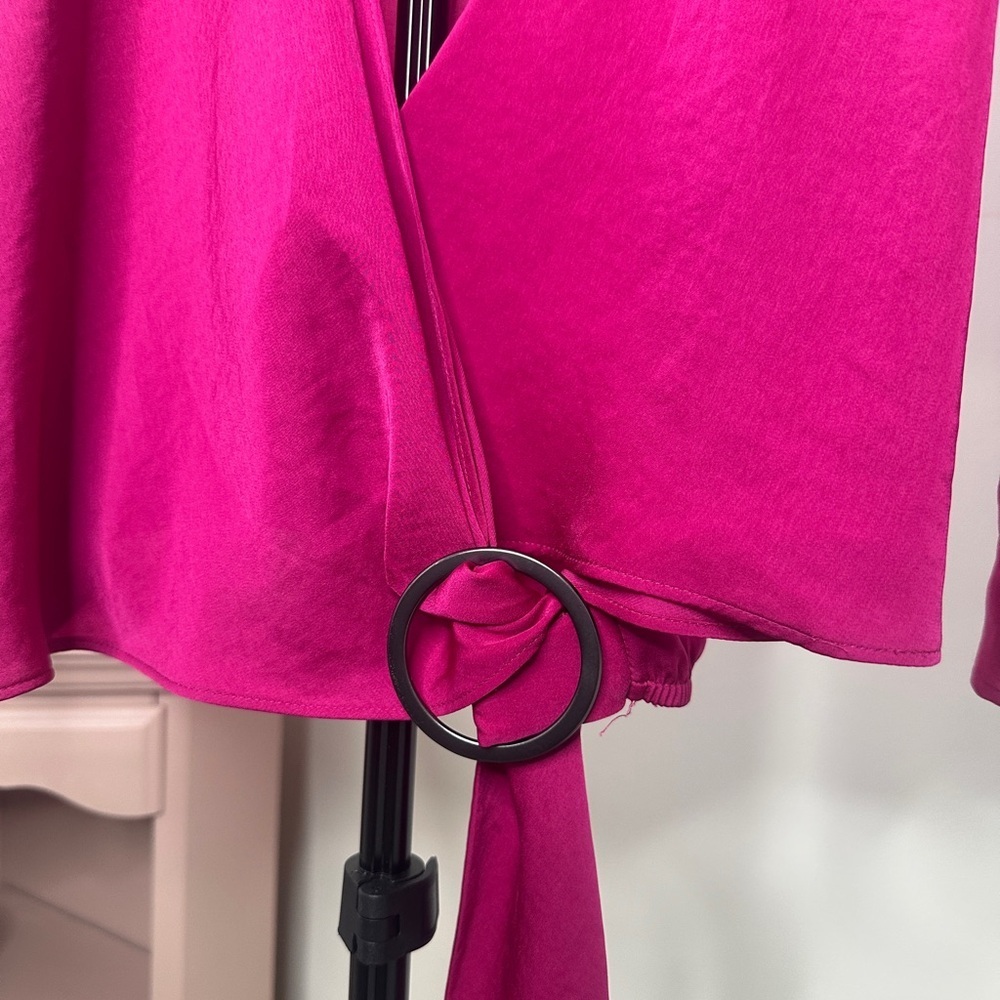 Express Vibrant Pink Blouse SMALL - Picture 2 of 4
